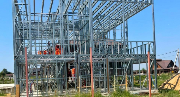 Дом с гаражом из ЛСТК: 283м²