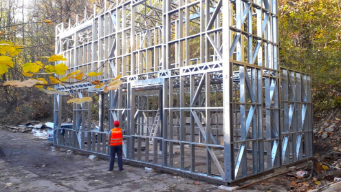 Производственный ангар: 90м²